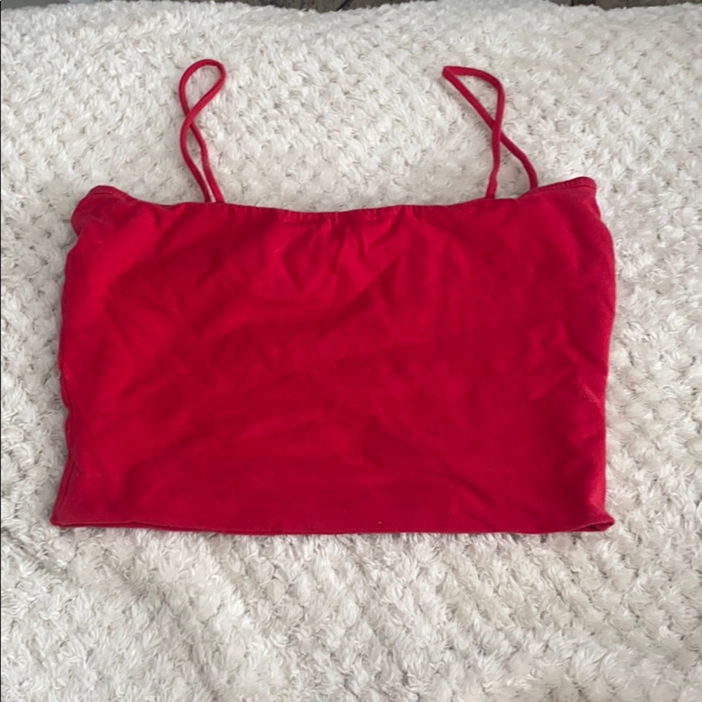 red crop tight tank